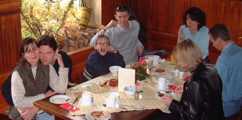 18 Pre-race breakfast II.jpg